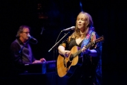 Gretchen Peters | LuxorLive Arnhem | Foto © Henk Beenen