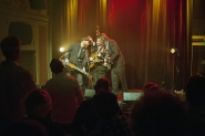 Henhouse Prowlers | LuxorLive Arnhem