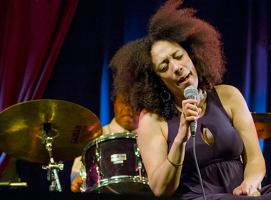 Heritage Blues Orchestra | Podium Roepaen