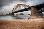 Verdwijnend water | Waal Nijmegen | Foto © Henk Beenen