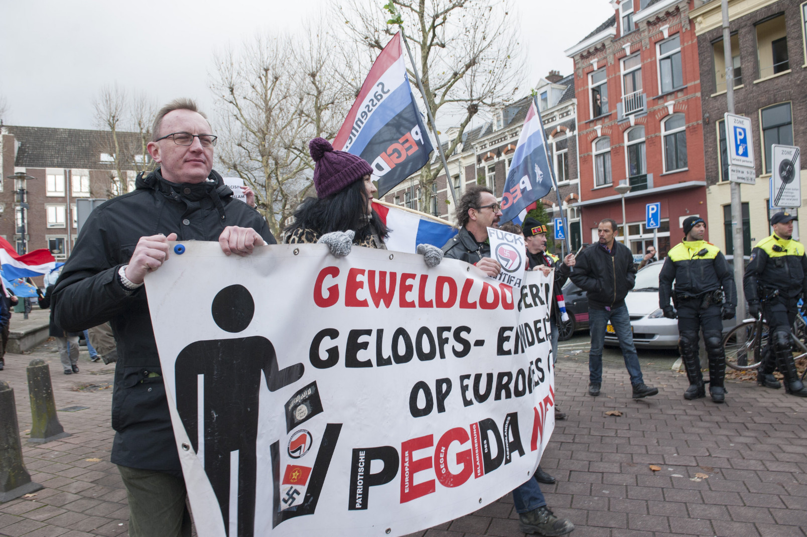 Pegida Nederland in Nijmegen | foto © Henk Beenen