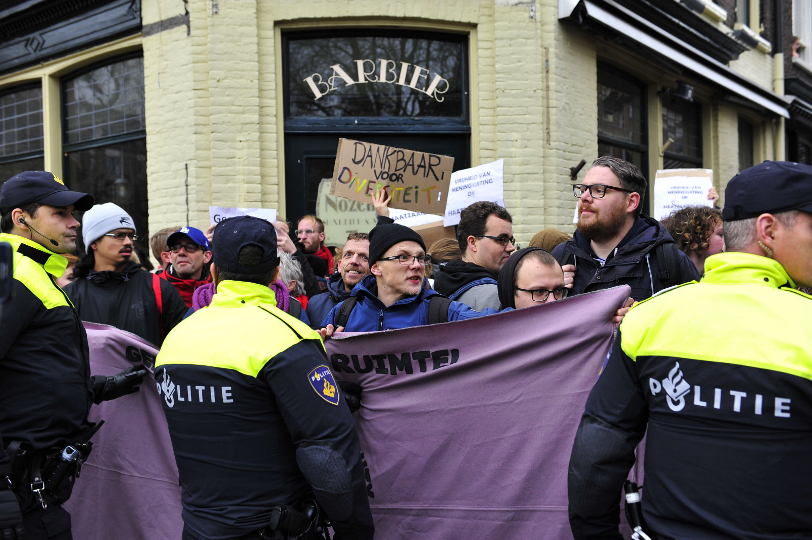 Pegida Nederland in Nijmegen | foto © Henk Beenen